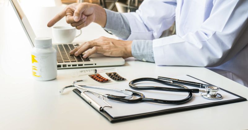 góc nhìn y khoa về việc không quay tay 1 tháng
